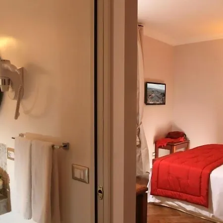 Hotel Mozart 4*