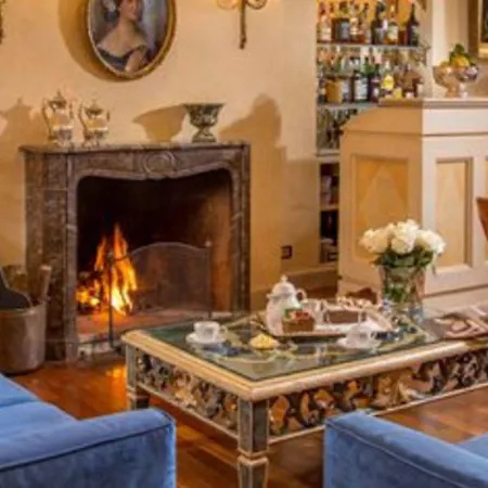 Mozart Hotel 4*