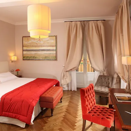 Mozart Hotel 4*