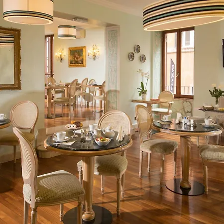 Otel Mozart Roma