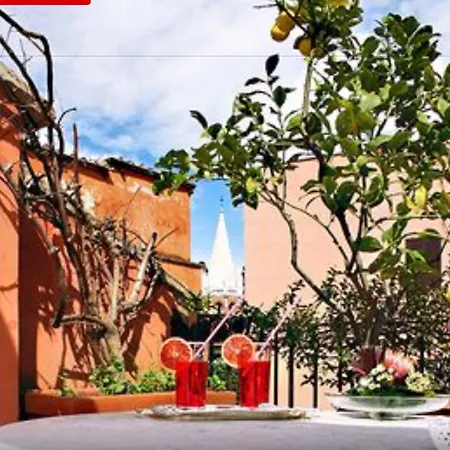 Mozart Hotel 4*