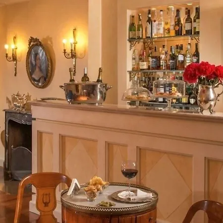 Hotel Mozart 4*